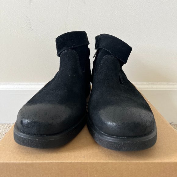 New Women's UGG Boot Black Size 9 - Picture 1 of 4